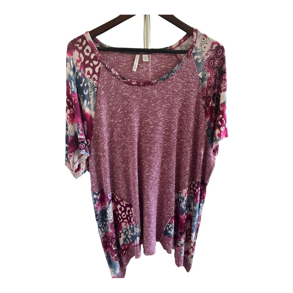 Live Well Lifestyle Shark Bite Relaxed Fit Floral Colorblock Shirt 22/24W Pink